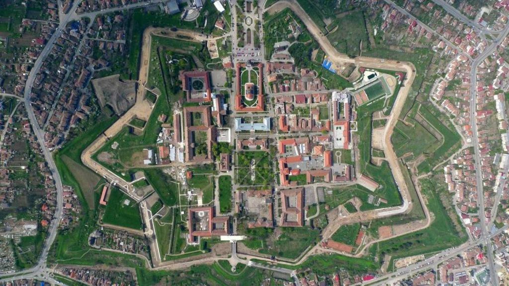 hortenzia Alba Iulia Exterior foto